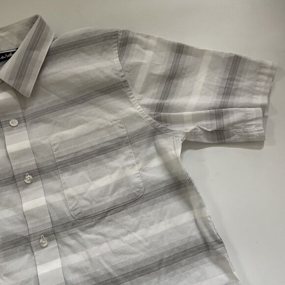 Travis Mathew Shirt Mens Small Striped Button Down Preppy Golf Short Sleeve - Picture 2 of 7